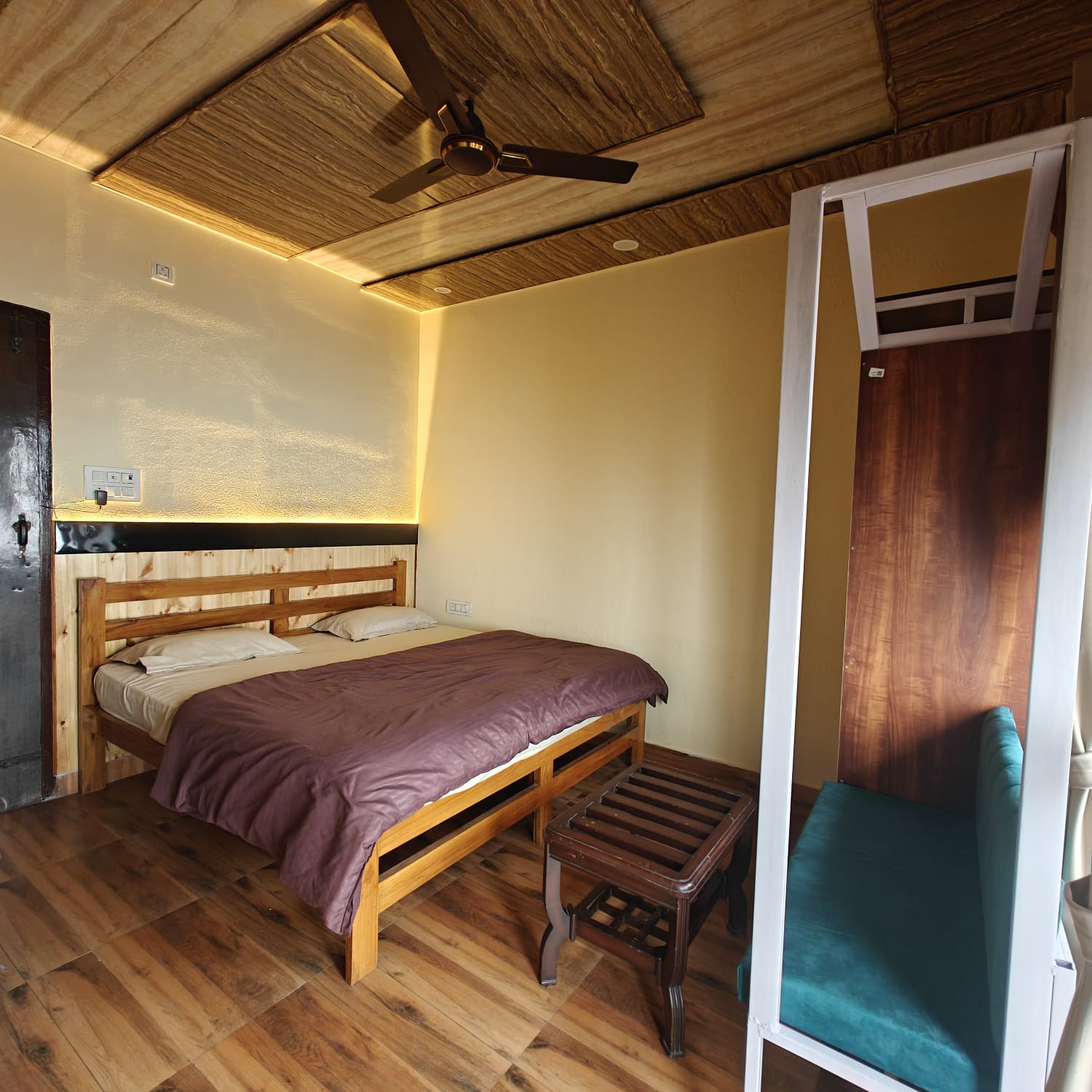 Double occupancy cottage interior
